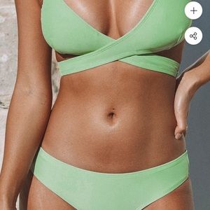 NWT cupshe green bikini size medium